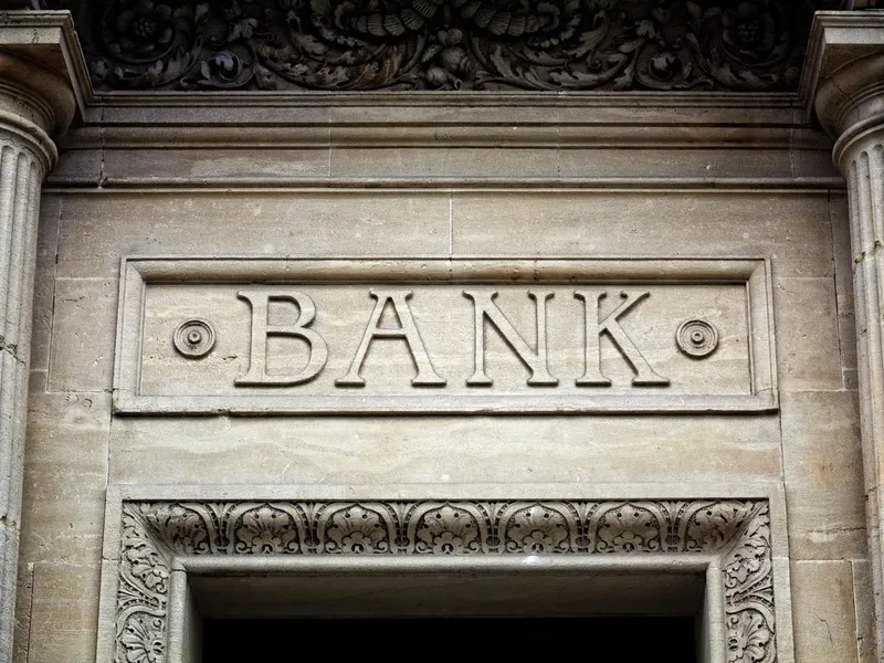 What requirements are needed to obtain a mortgage?