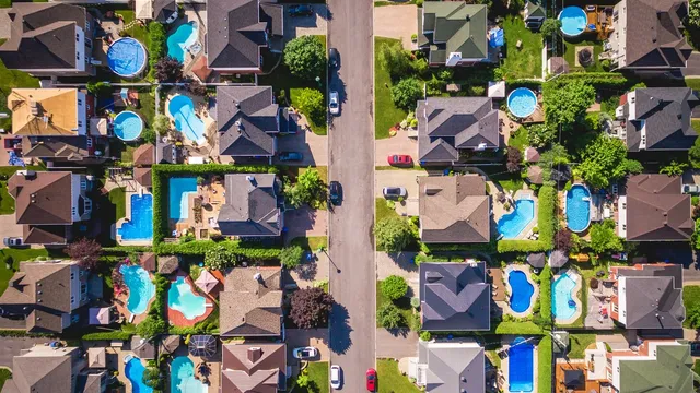 5 advantages to living in a residential area
