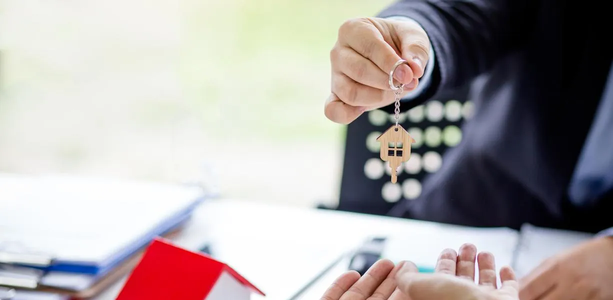 Advantages of renting out your property through a real estate agency.