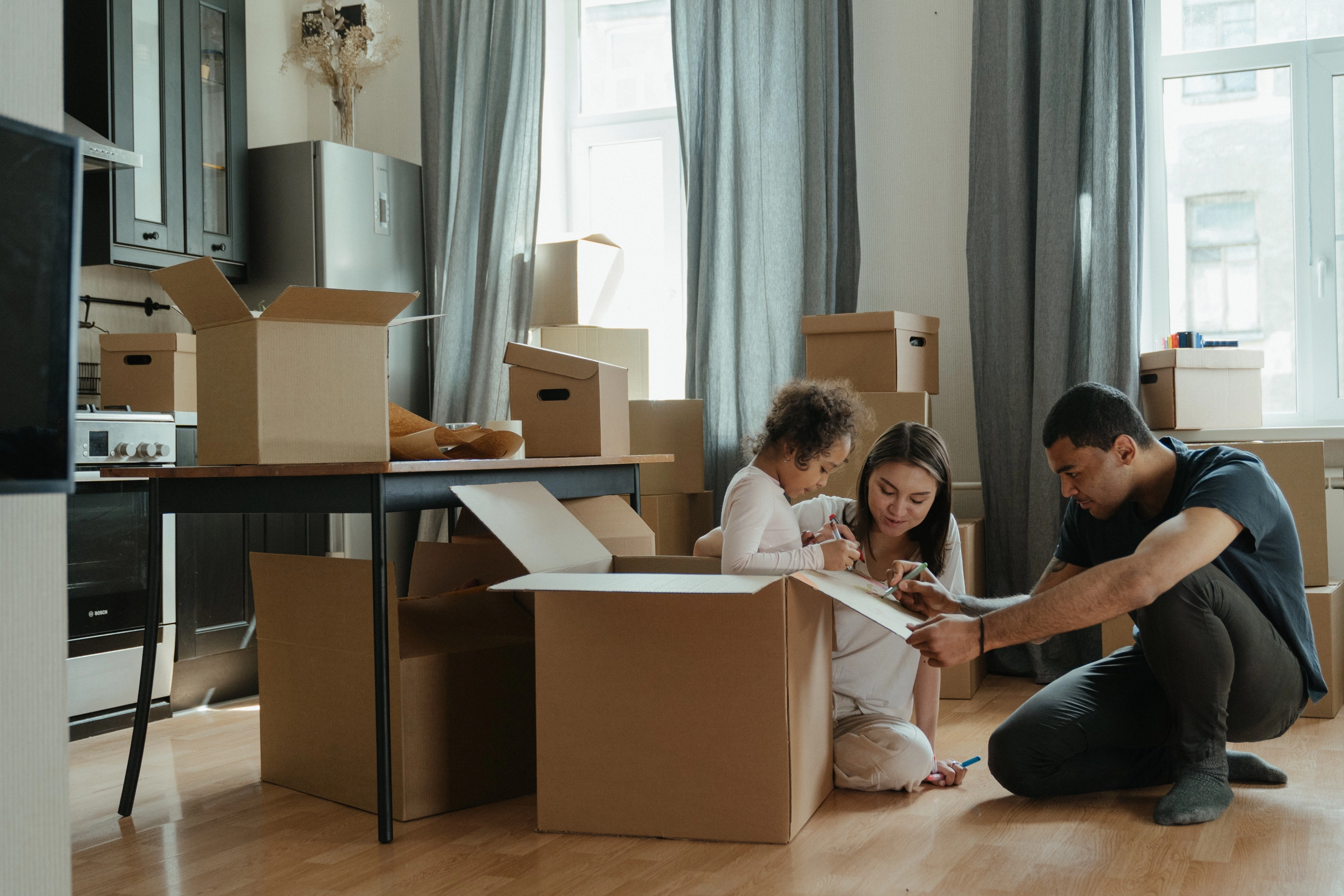 8 reasons to hire a relocation agency